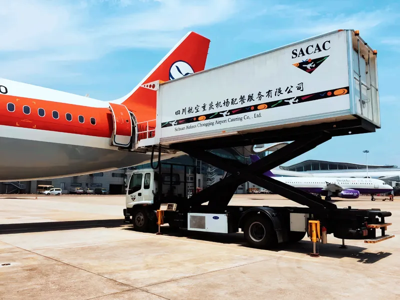 ISUZU 4×2 Airport Catering Truck