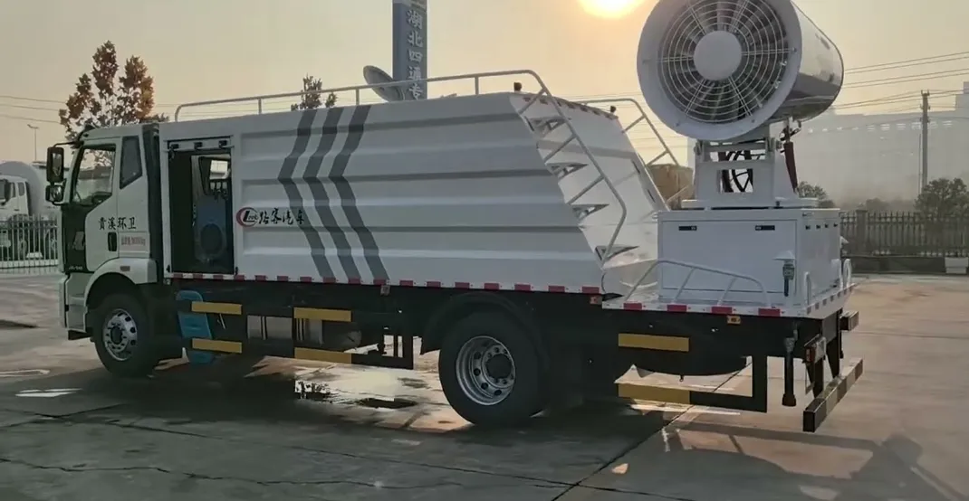 FAW 10,000L Spray Dust Truck Shipped to Oman Boosts Municipal Sanitation Efforts