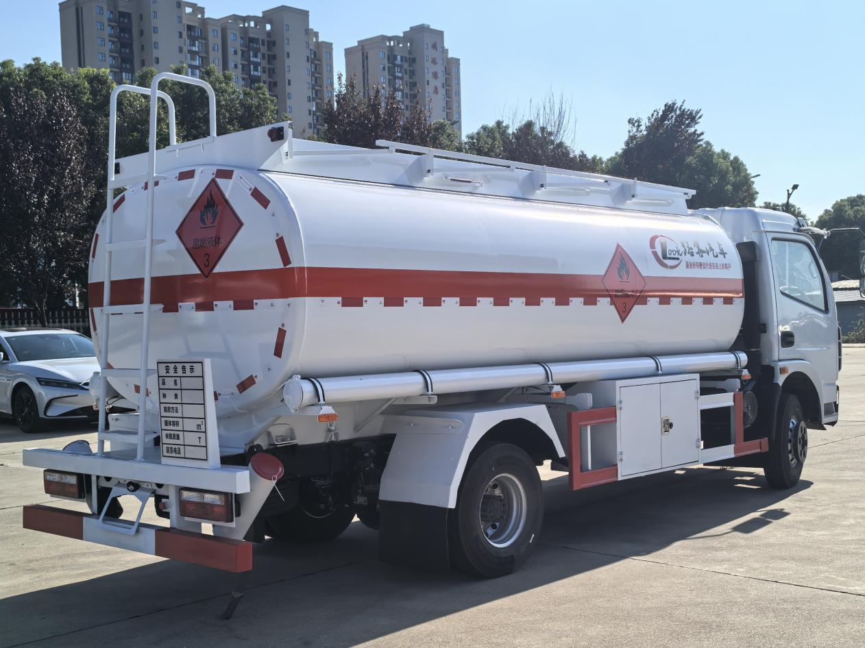 luke-10-cubic-tanker-factory