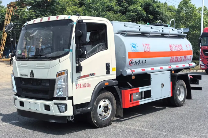 Key Components and Features of  a Fuel Truck