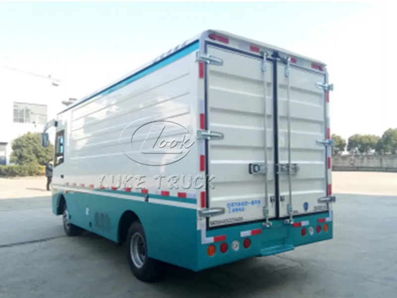 6 meter bus carrying goods factory