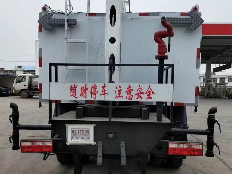 dongfeng d9 solar photovoltaic panel cleaning truck supplier