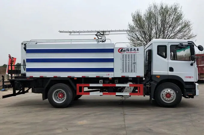 Solar Photovoltaic Panel Cleaning Truck
