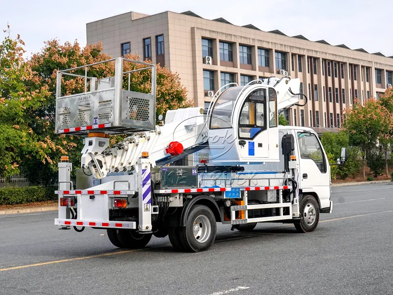 30-meter white Qingling Aerial Working Platform Truck