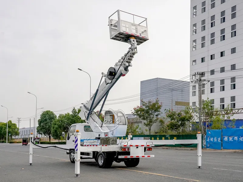 30-meter white Qingling Aerial Working Platform Truck