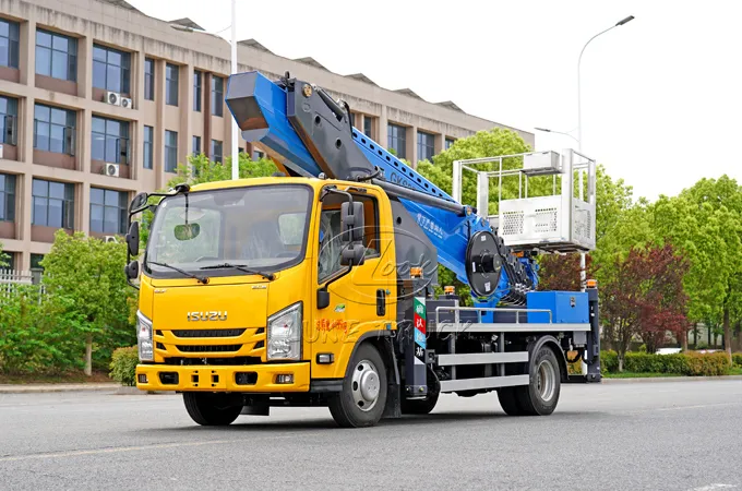 Isuzu 35-meter Aerial Working Platform Truck