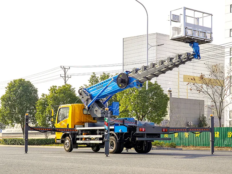 Yellow and Blue Heavy Duty Truck's Howo 35-meter Aerial Working Platform Truck