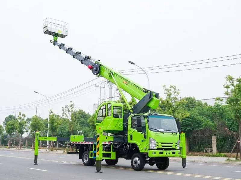 Green 100p Isuzu 33 Meter Aerial Working Platform Truck