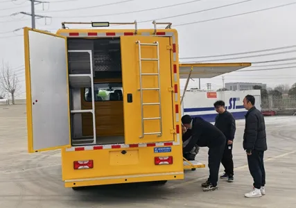 Guinea Clients Visit Luke for Vehicle Inspection and Praise the Solid Quality of Electric Engineering Vehicles