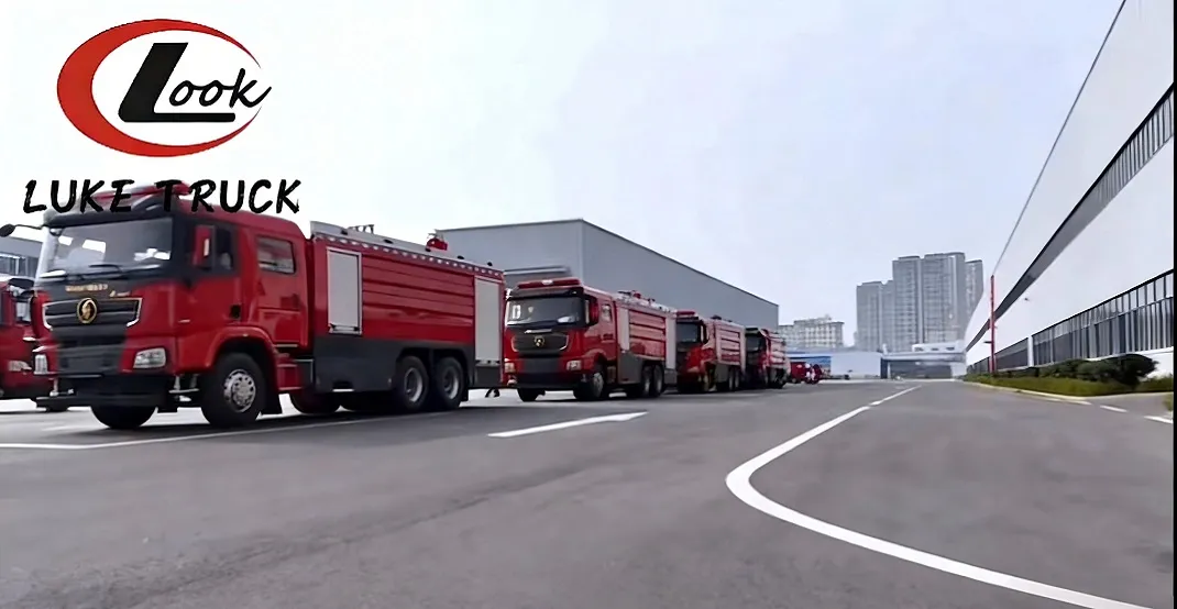 Four fire trucks of Shacman Delong are ready to be shipped to Cartel