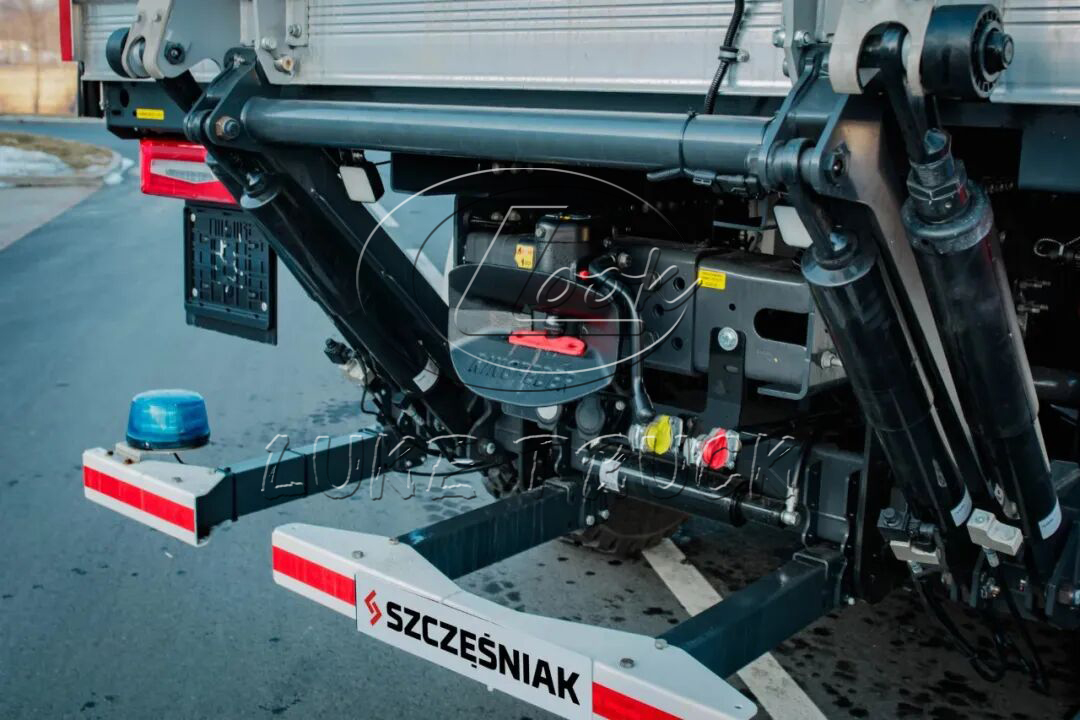 hubei-luke-fire-rescue-shuttle-trucks-shine-at-asean-auto-show-3.jpg hubei-luke-fire-rescue-shuttle-trucks-shine-at-asean-auto-show-3.jpg