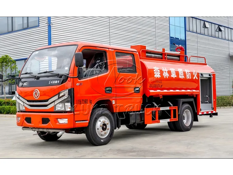 dongfeng 5m water tank fire sprinkler truck 1