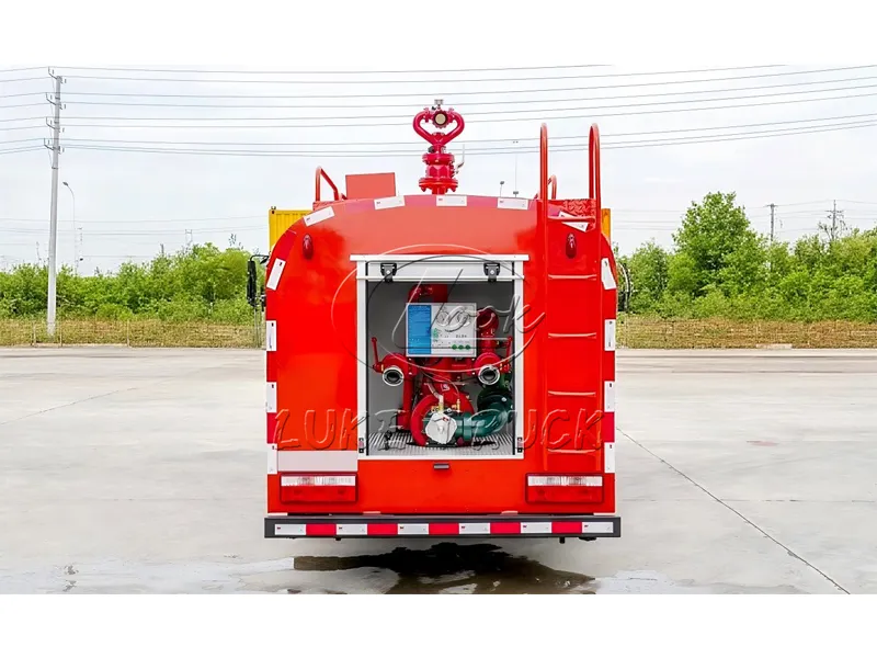 dongfeng 5m water tank fire sprinkler truck 3