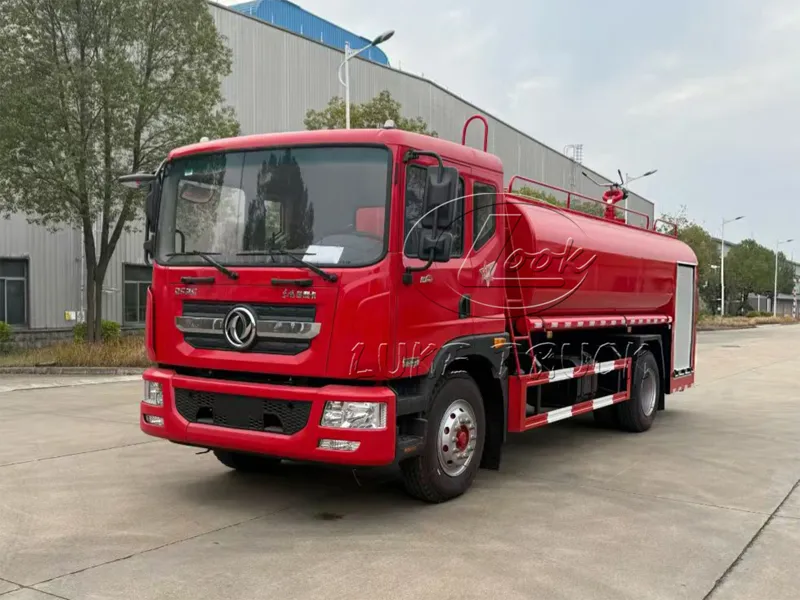 dongfeng dolica water tank fire sprinkler truck 1